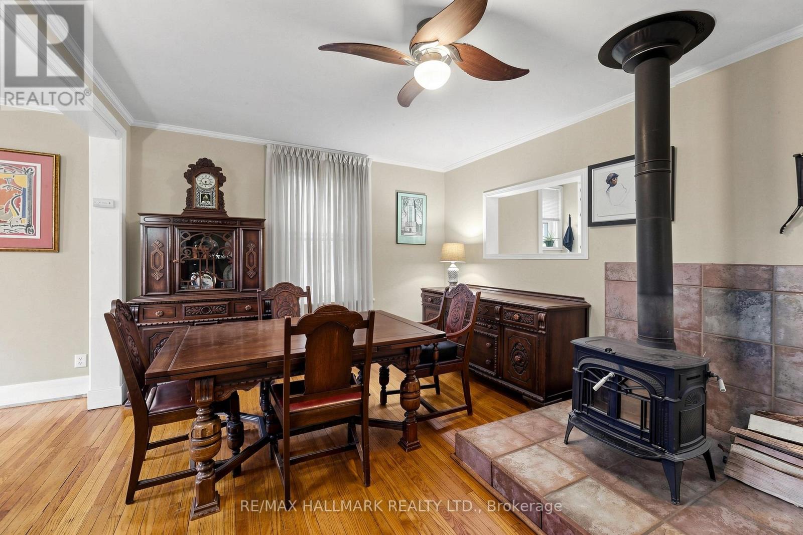 38 Norwood Road, Toronto, Ontario  M4E 2S2 - Photo 2 - E13111486