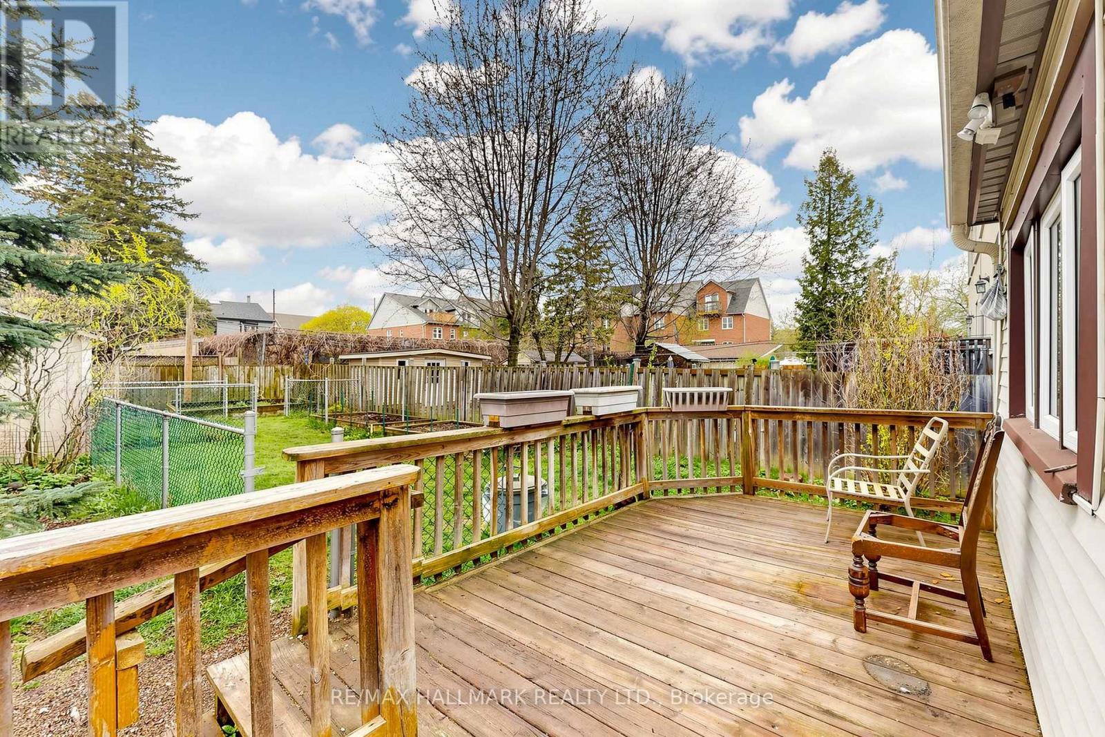 38 Norwood Road, Toronto, Ontario  M4E 2S2 - Photo 20 - E13111486