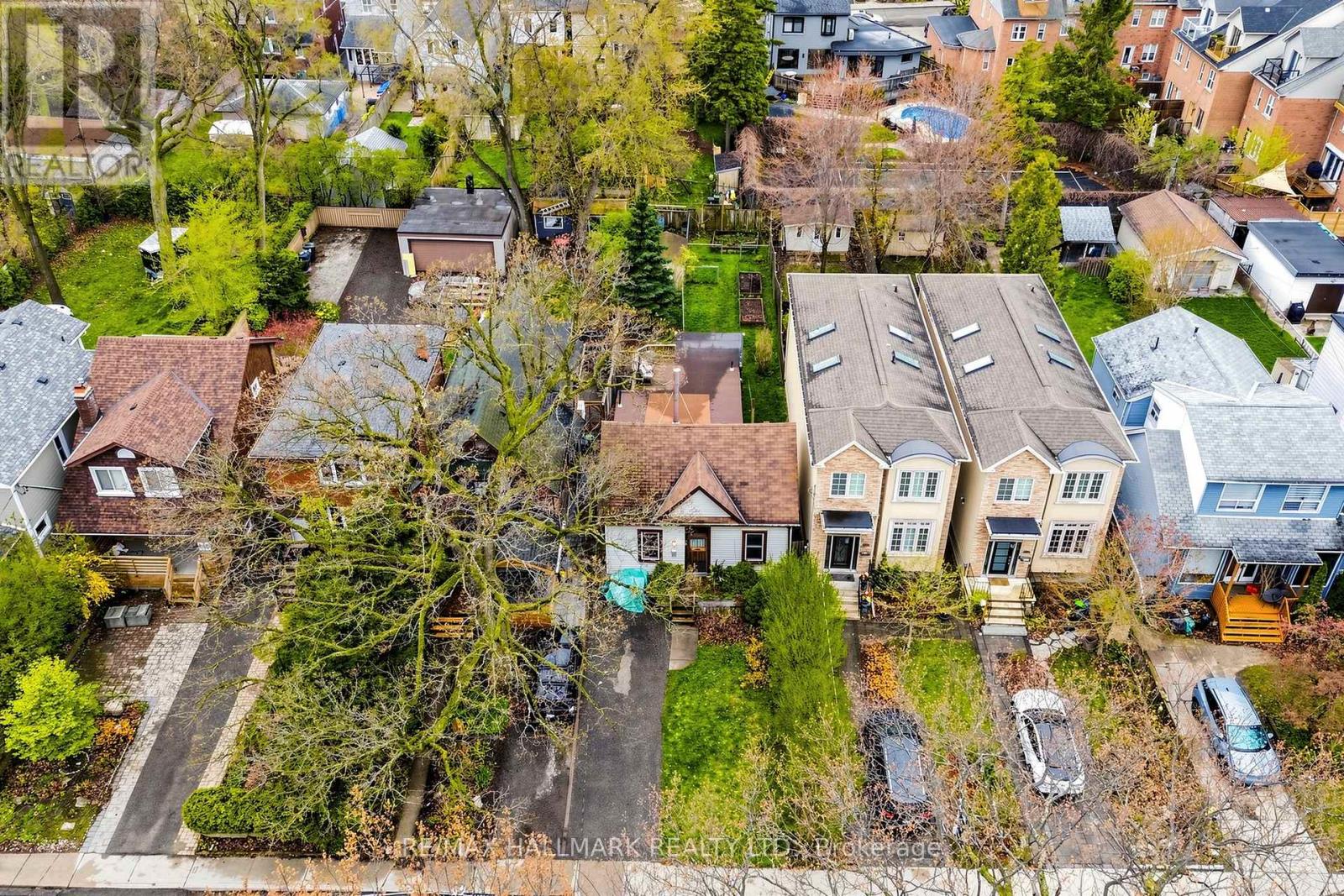 38 Norwood Road, Toronto, Ontario  M4E 2S2 - Photo 24 - E13111486