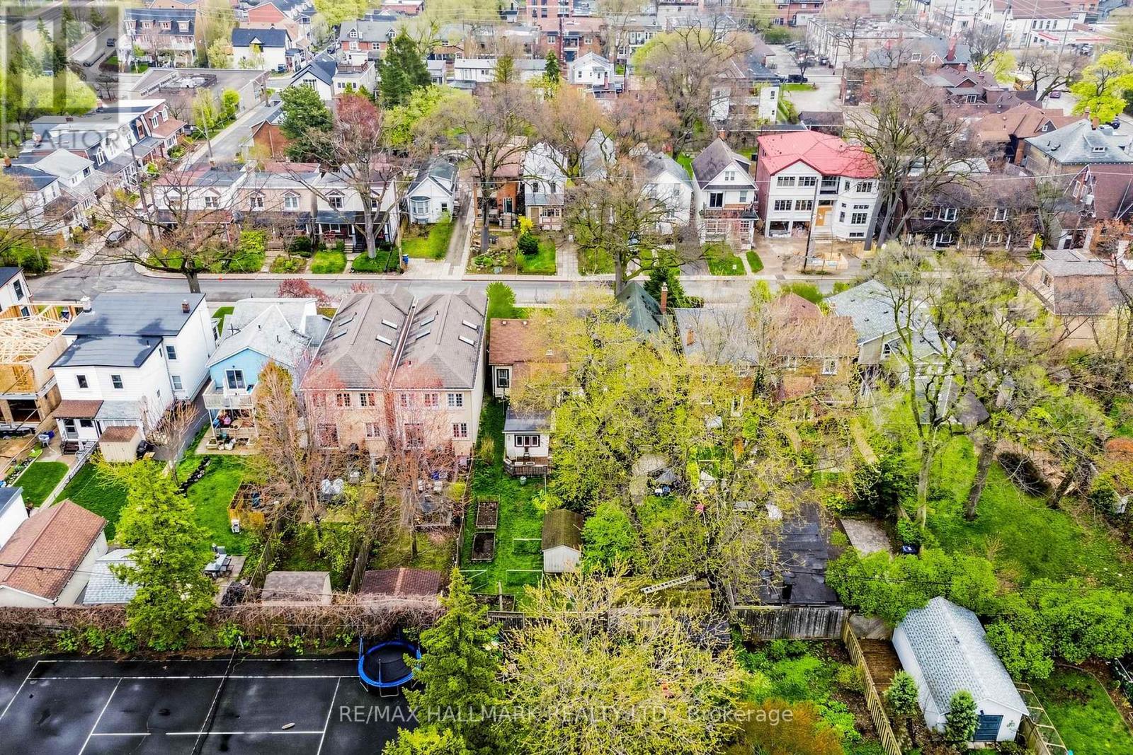 38 Norwood Road, Toronto, Ontario  M4E 2S2 - Photo 26 - E13111486
