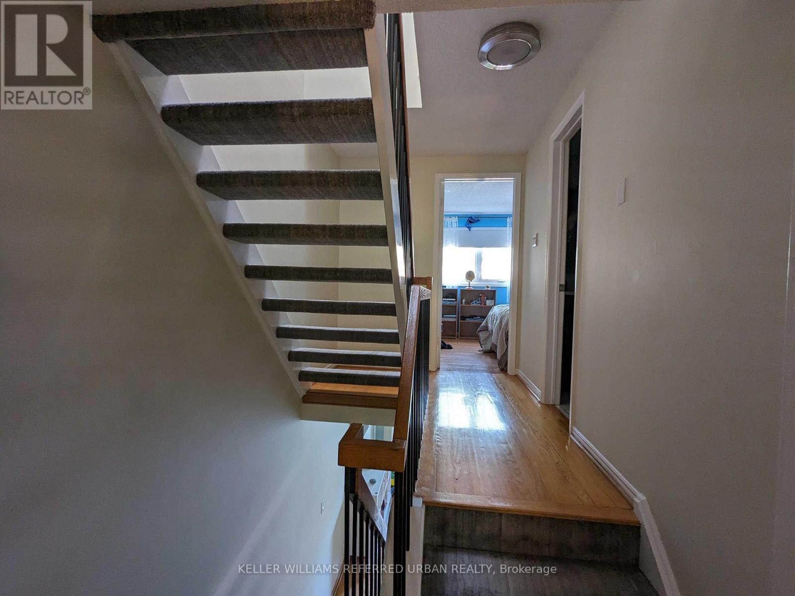 25 Unity Road, Toronto, Ontario  M4J 5A3 - Photo 5 - E13111632