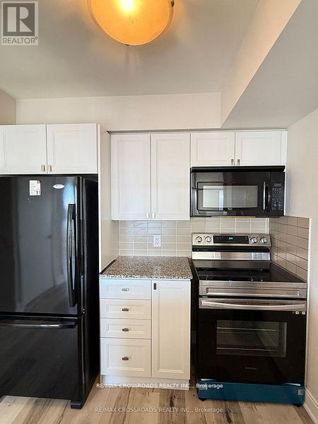 3908 - 125 Village Green Square, Toronto, Ontario  M1S 0G3 - Photo 9 - E13111702