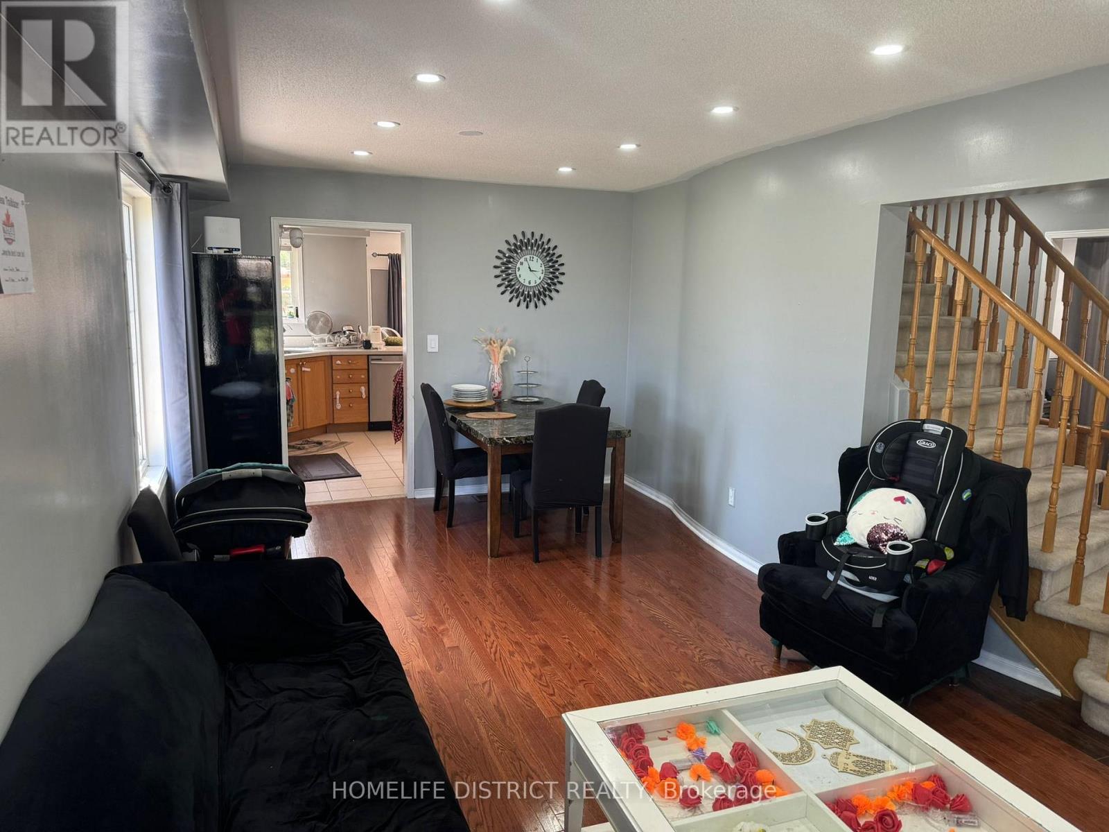 1100 Ashgrove Crescent, Oshawa, Ontario  L1K 2W4 - Photo 16 - E13111712