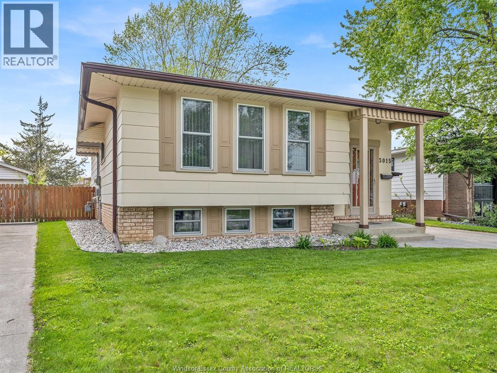 3015 Apple Lane, Windsor, Ontario  N8R 1K7 - Photo 2 - 26010735