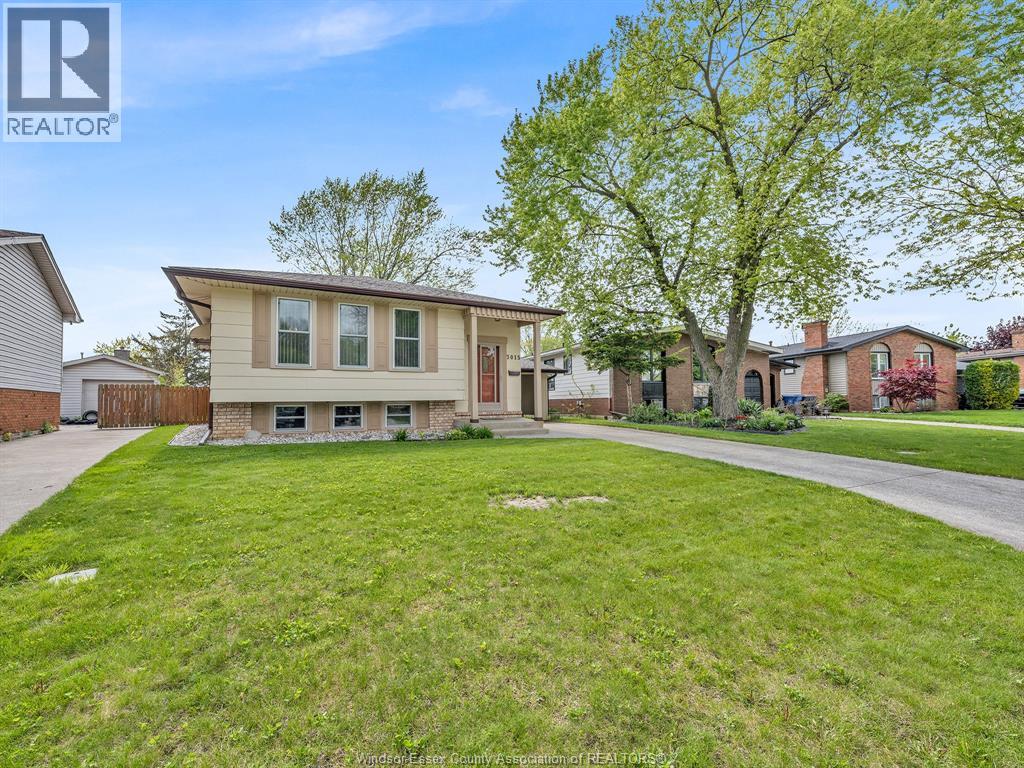 3015 Apple Lane, Windsor, Ontario  N8R 1K7 - Photo 4 - 26010735