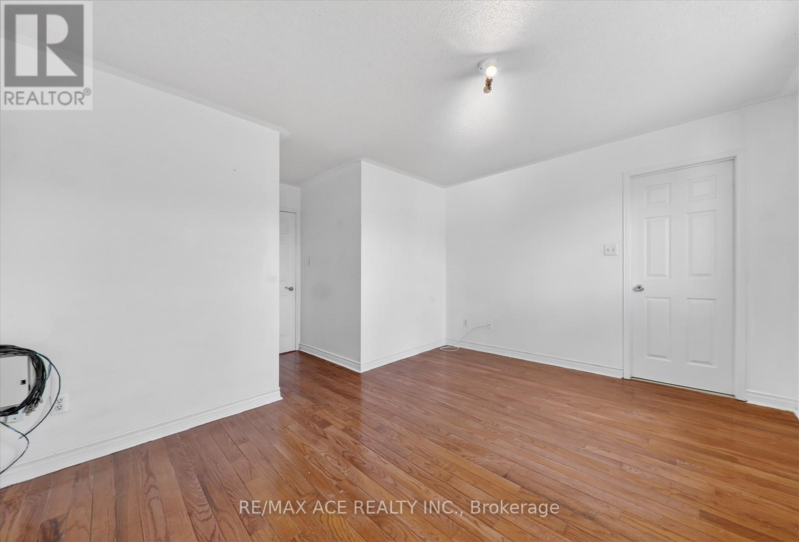 Main - 110 Blue Willow Drive, Vaughan, Ontario  L4L 9E9 - Photo 14 - N12828128
