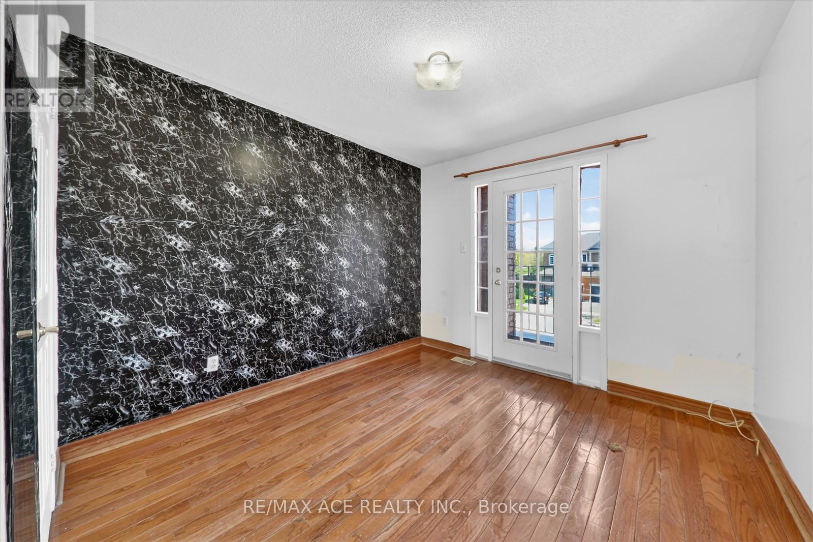 Main - 110 Blue Willow Drive, Vaughan, Ontario  L4L 9E9 - Photo 16 - N12828128