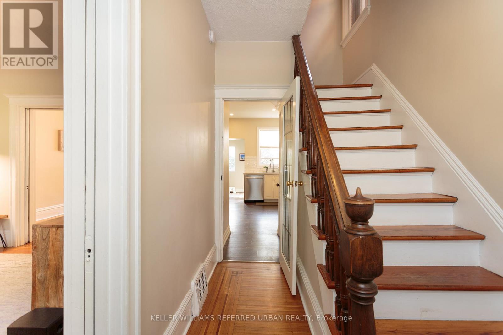 122 Kent Street, Hamilton, Ontario  L8P 3Z3 - Photo 2 - X13108032
