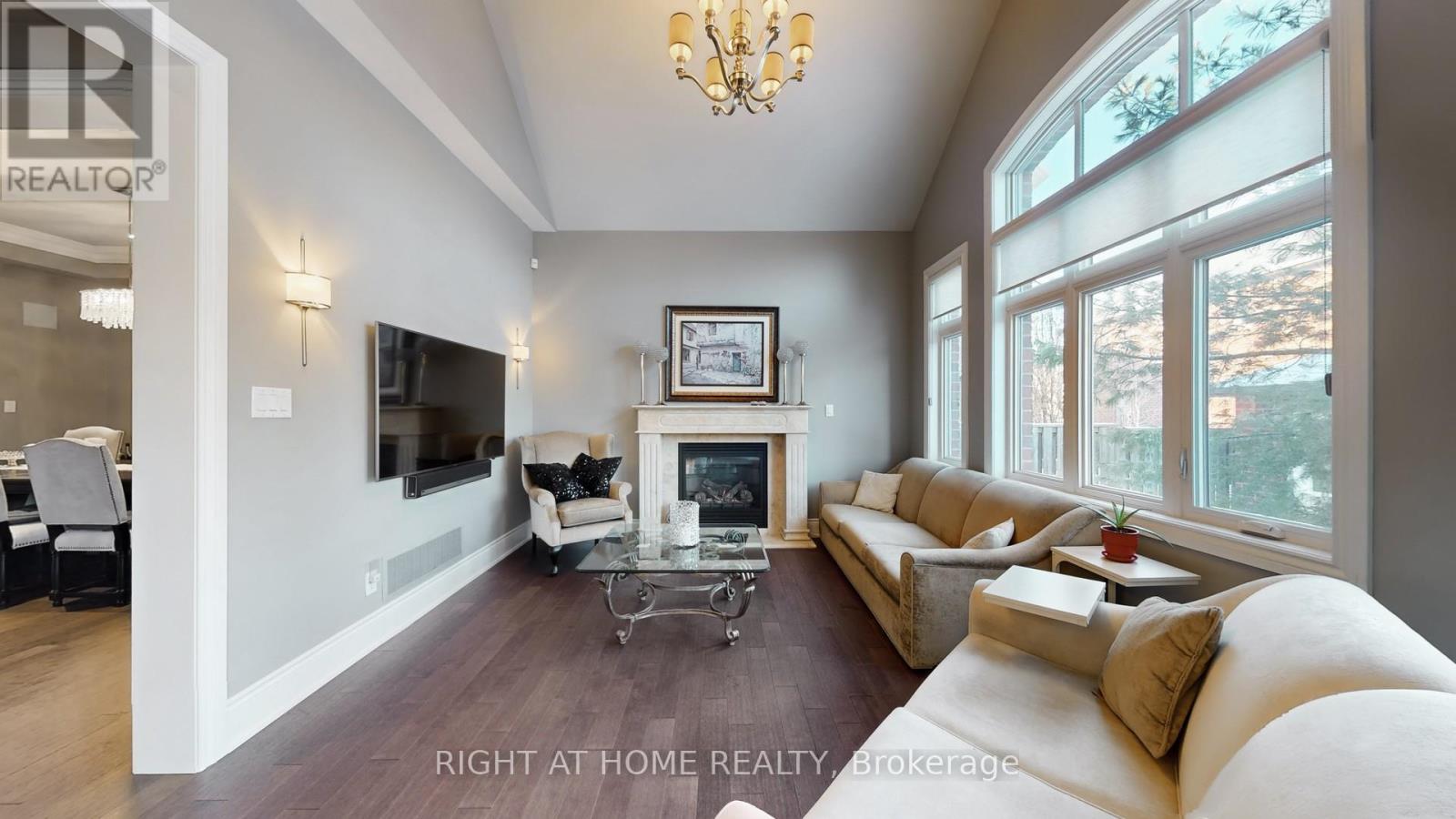 131 Robert Berry Crescent, King, Ontario  L7B 0M3 - Photo 2 - N13111466