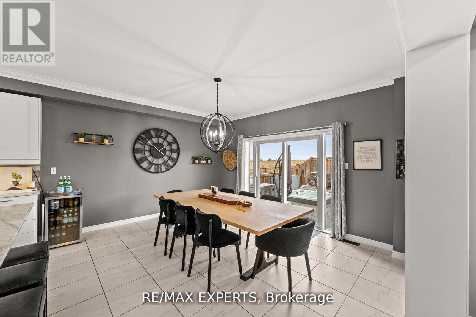 48 Manor Glen Crescent, East Gwillimbury (Mt Albert), Ontario  L0G 1M0 - Photo 17 - N13111520