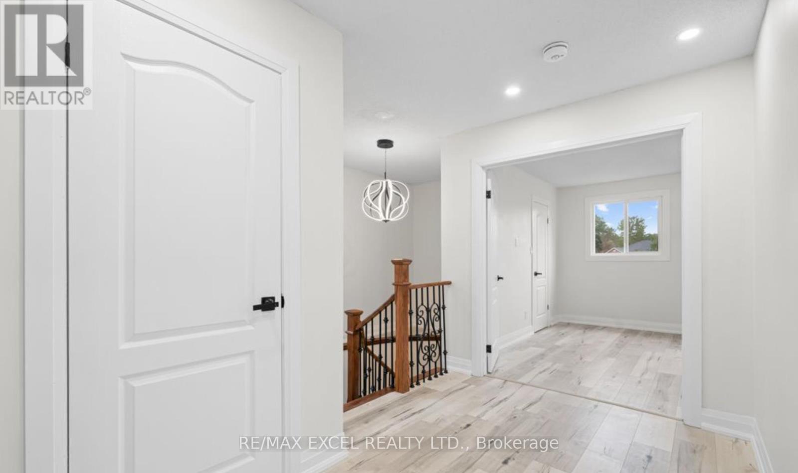 Main - 173 Kersey Crescent, Richmond Hill, Ontario  L4C 8X7 - Photo 12 - N13111772