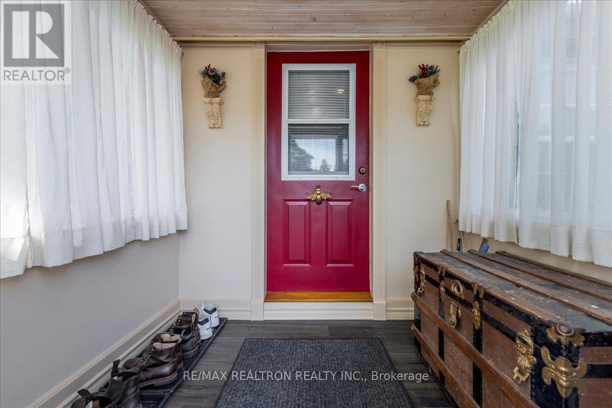 3322 Pleasant Road, Severn, Ontario  L3V 6H3 - Photo 4 - S13111484