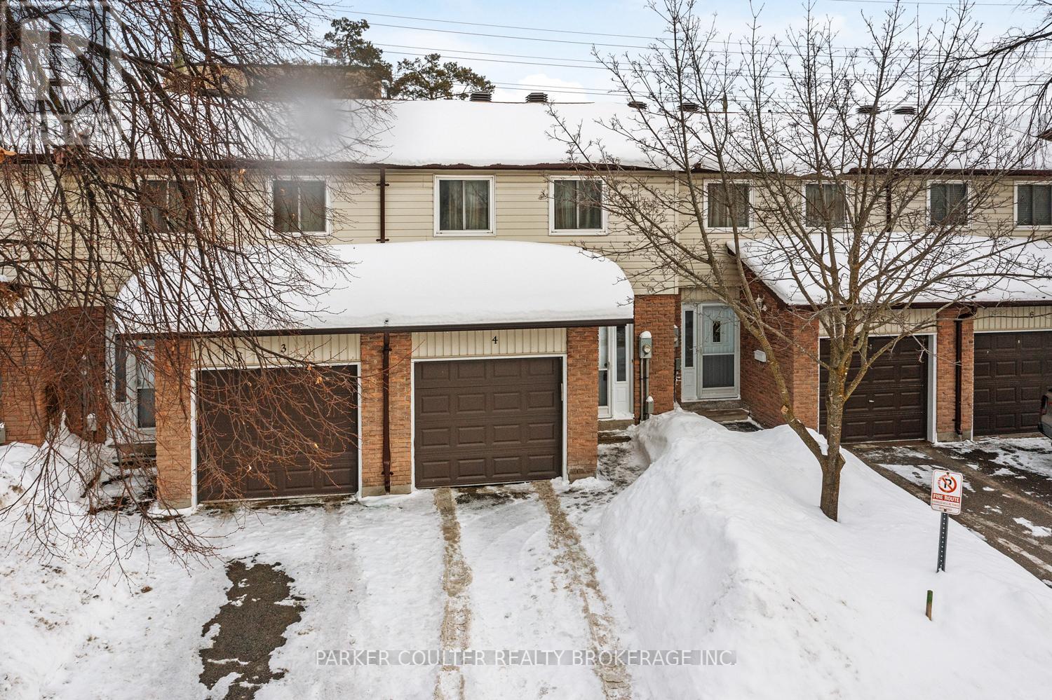 4 - 261 ROSE STREET, Barrie, Ontario