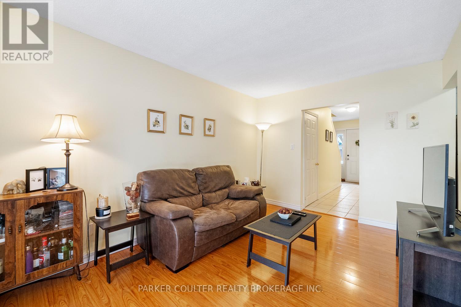 4 - 261 Rose Street, Barrie, Ontario  L4M 2V3 - Photo 8 - S13111660