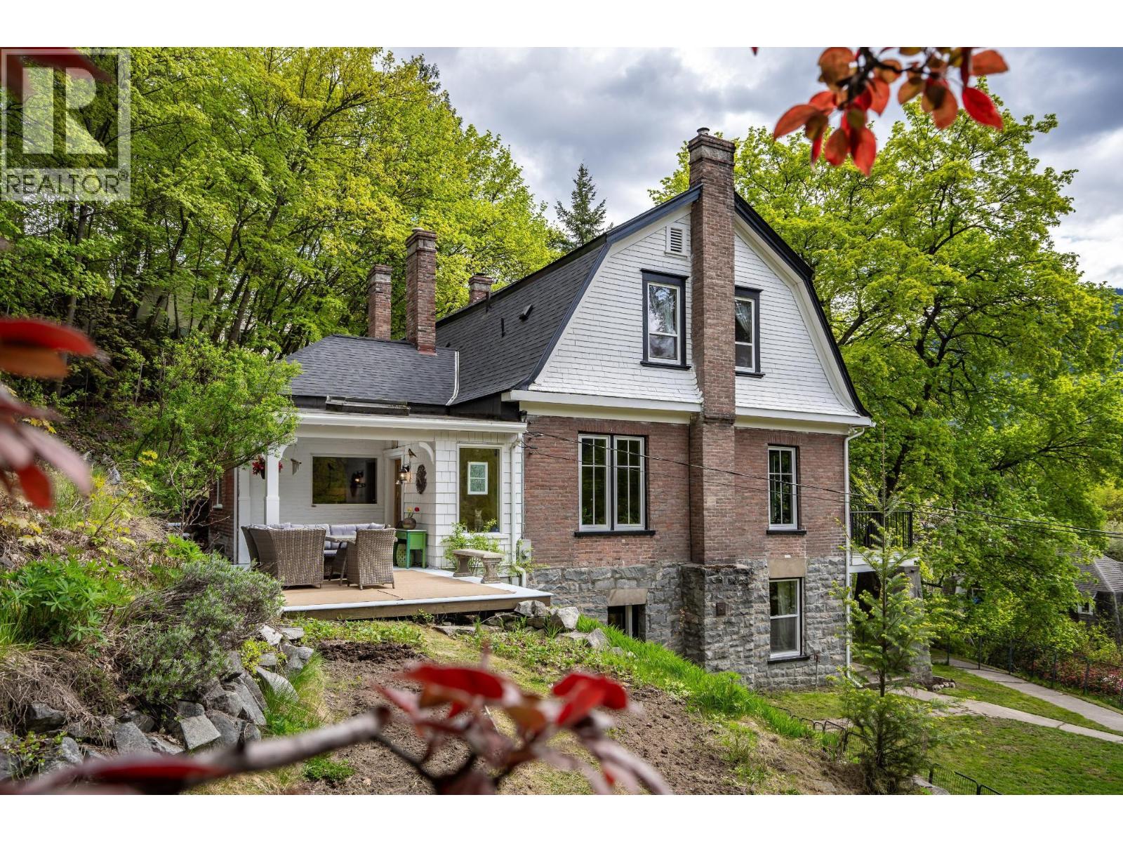 519 Cedar Street, Nelson, British Columbia