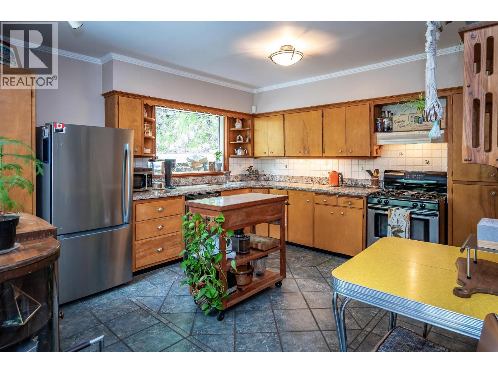 519 Cedar Street, Nelson, British Columbia  V1L 2C2 - Photo 13 - 10382087