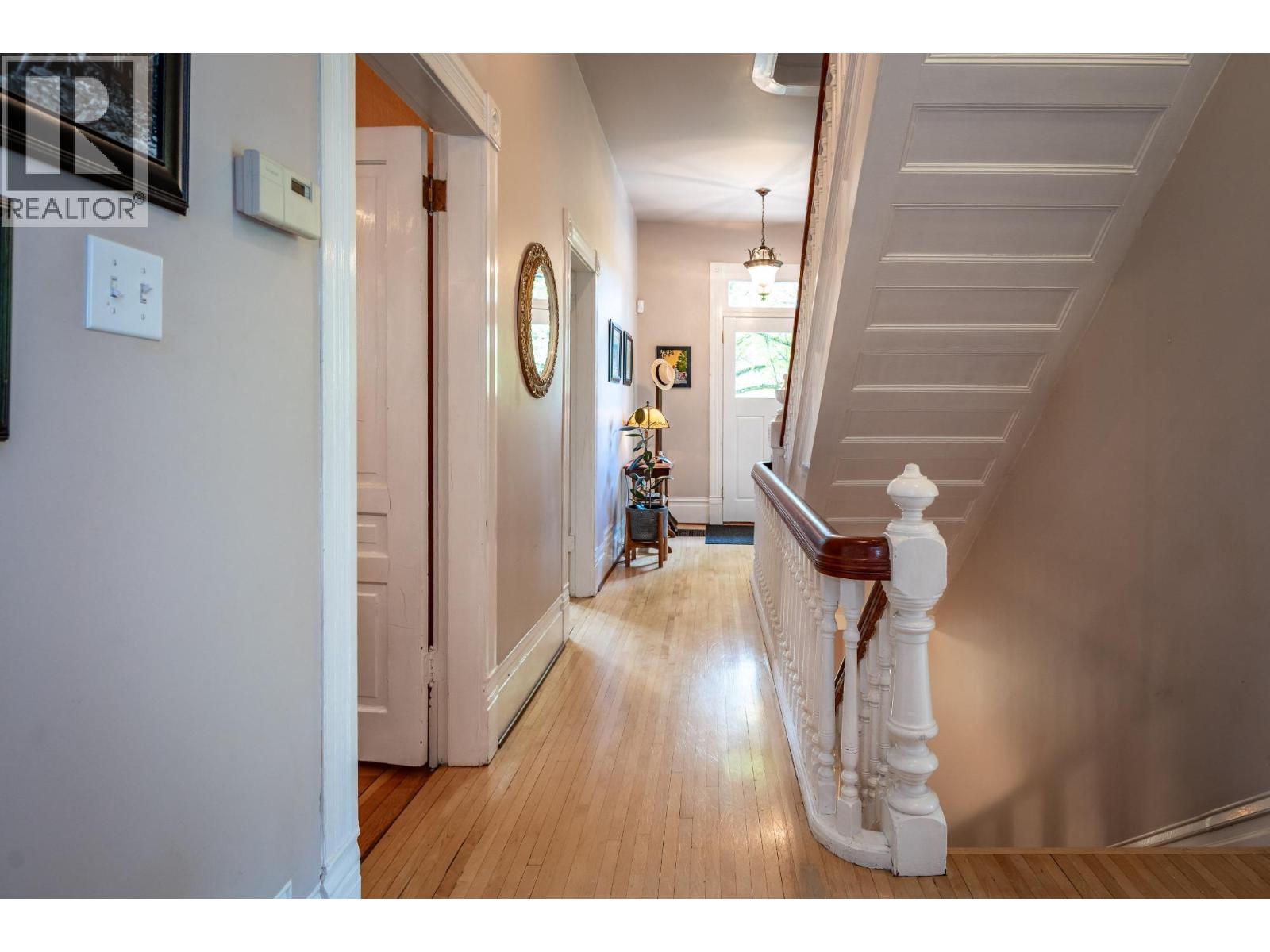 519 Cedar Street, Nelson, British Columbia  V1L 2C2 - Photo 26 - 10382087