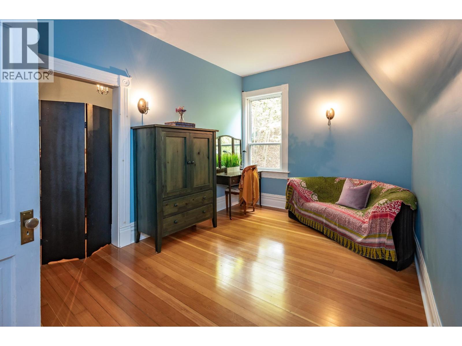 519 Cedar Street, Nelson, British Columbia  V1L 2C2 - Photo 35 - 10382087