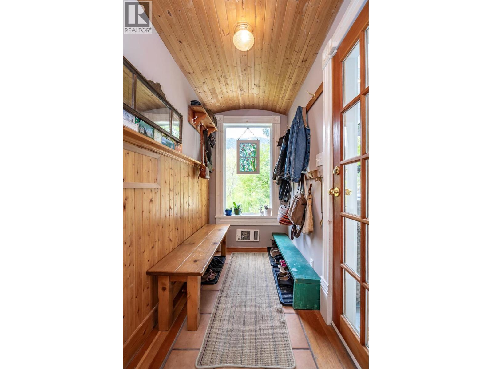 519 Cedar Street, Nelson, British Columbia  V1L 2C2 - Photo 56 - 10382087