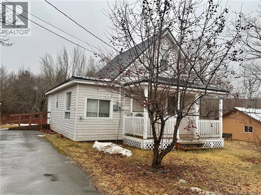 21 Maple Street, Mcadam, New Brunswick  E6J 1W1 - Photo 21 - NB136580