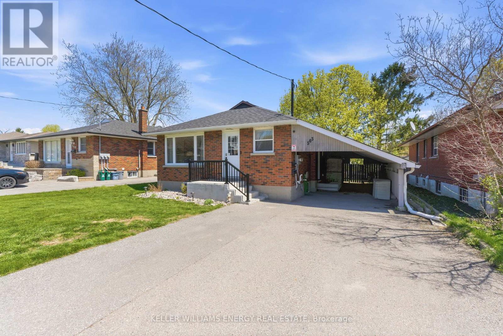 563 Coleridge Street, Oshawa, Ontario  L1H 6S7 - Photo 3 - E13111902