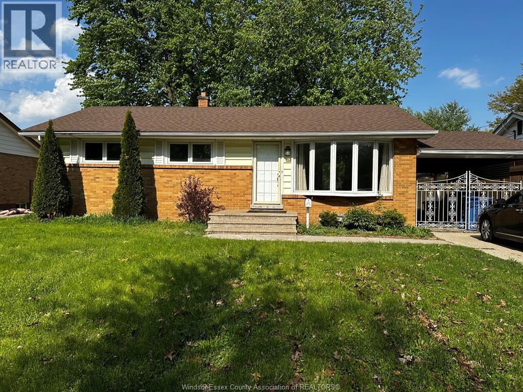 3530 Randolph, Windsor, Ontario  N9E 3G2 - Photo 2 - 26010736