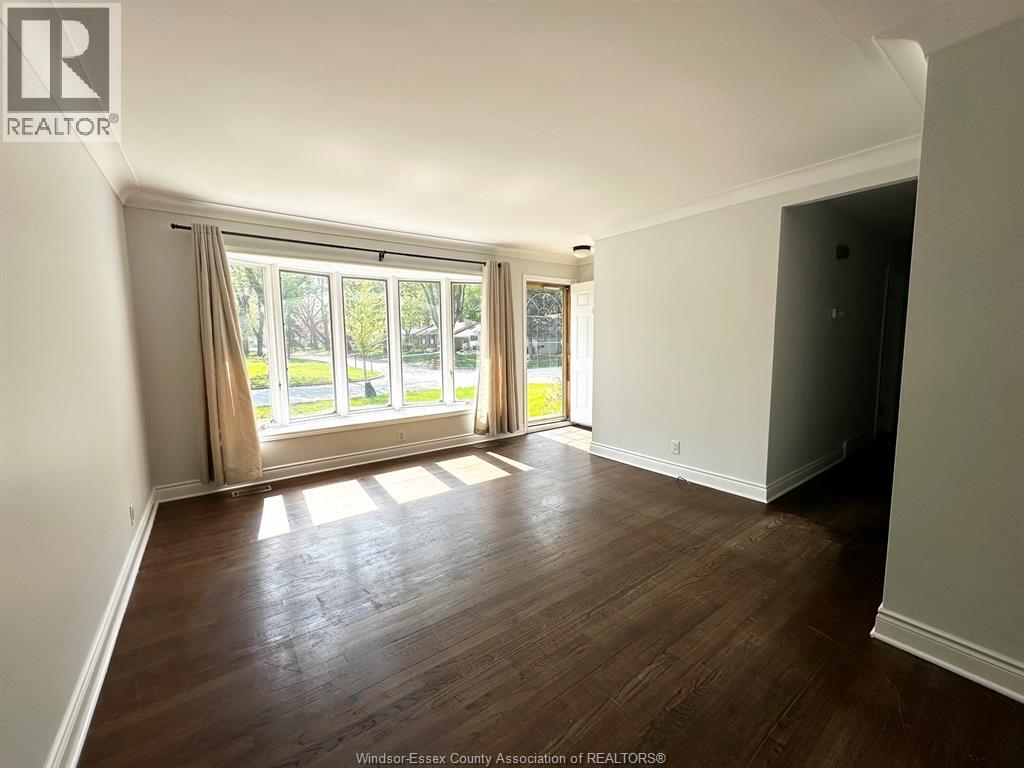 3530 Randolph, Windsor, Ontario  N9E 3G2 - Photo 9 - 26010736