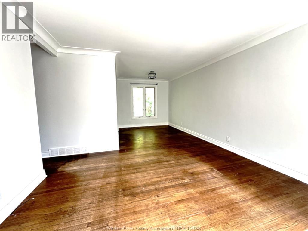 3530 Randolph, Windsor, Ontario  N9E 3G2 - Photo 8 - 26010736