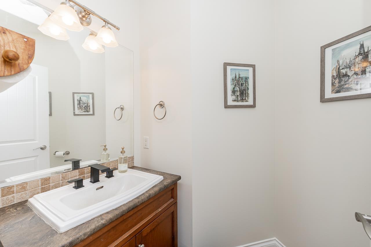 21620 93rd Avenue, Langley, British Columbia  V1M 4E1 - Photo 13 - R3103027