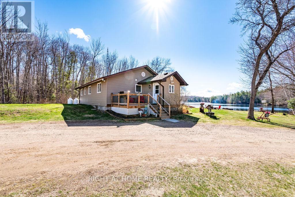 61c Blackfish Bay Rd Road, Madawaska Valley, Ontario  K0J 1L0 - Photo 3 - X13111792