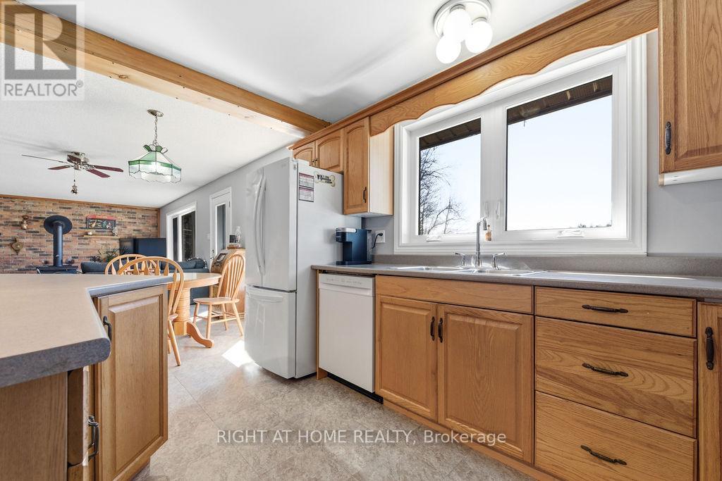 61c Blackfish Bay Rd Road, Madawaska Valley, Ontario  K0J 1L0 - Photo 9 - X13111792