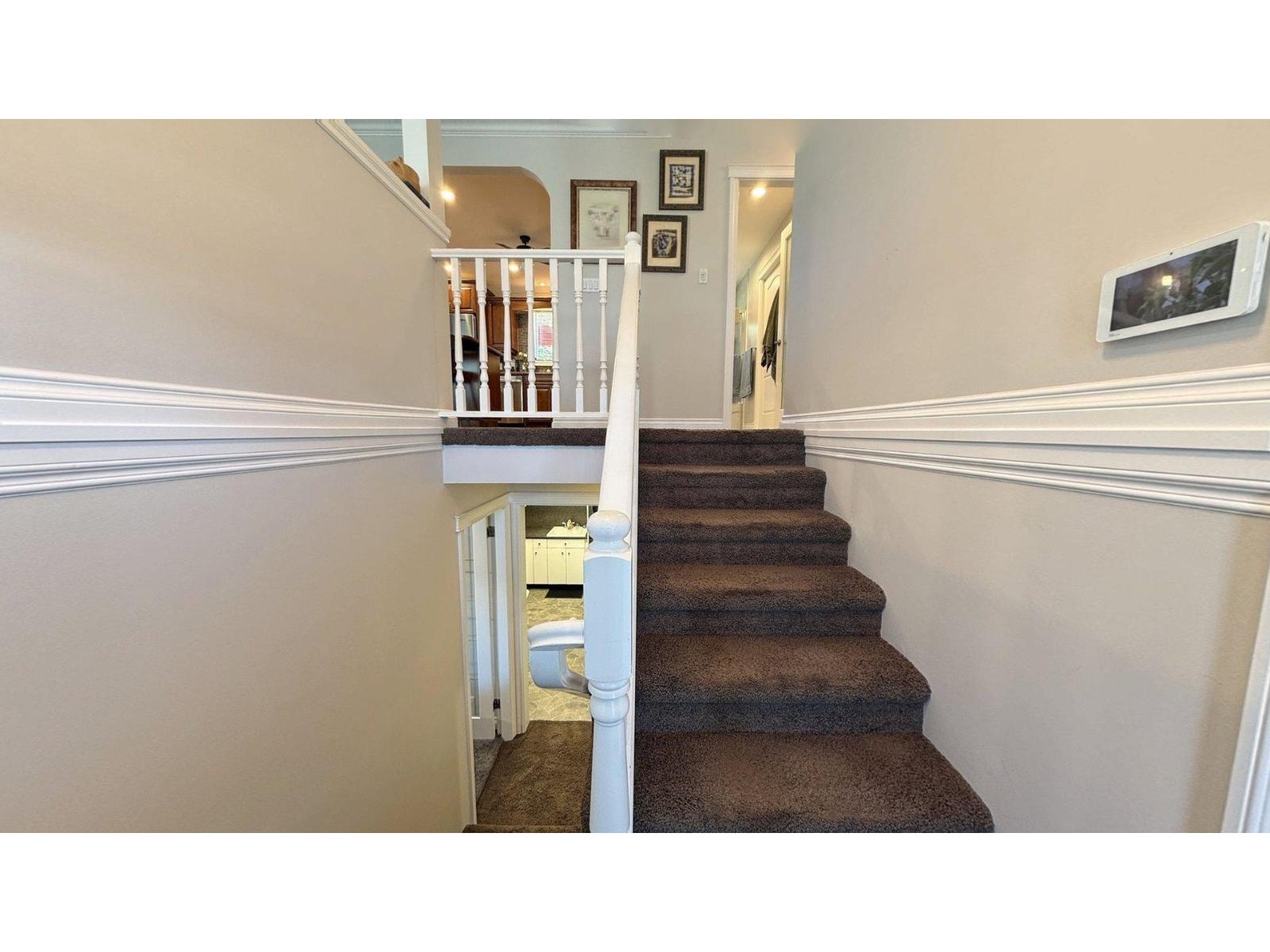 6780 School Lane, Sardis South, Chilliwack, British Columbia  V2R 2C9 - Photo 2 - R3121941
