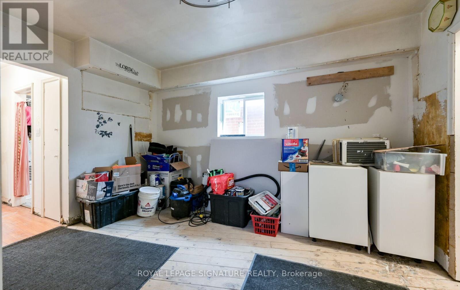 226 Bicknell Avenue, Toronto, Ontario  M6M 4G9 - Photo 16 - W13111472