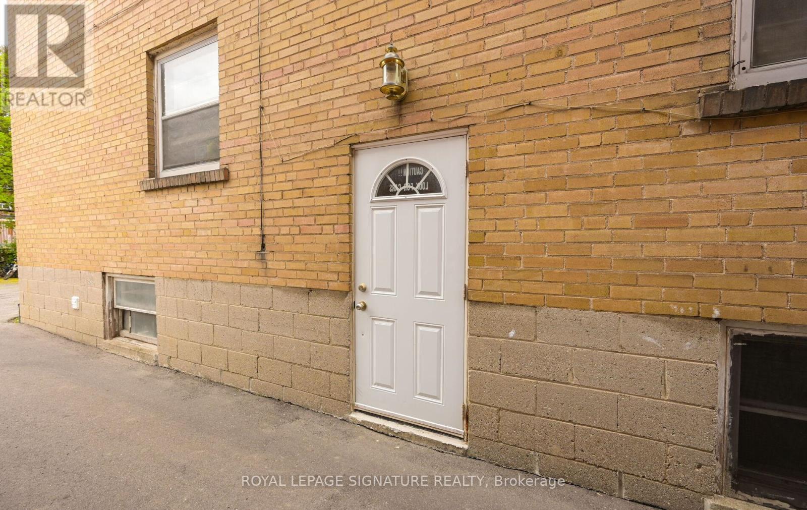 226 Bicknell Avenue, Toronto, Ontario  M6M 4G9 - Photo 22 - W13111472