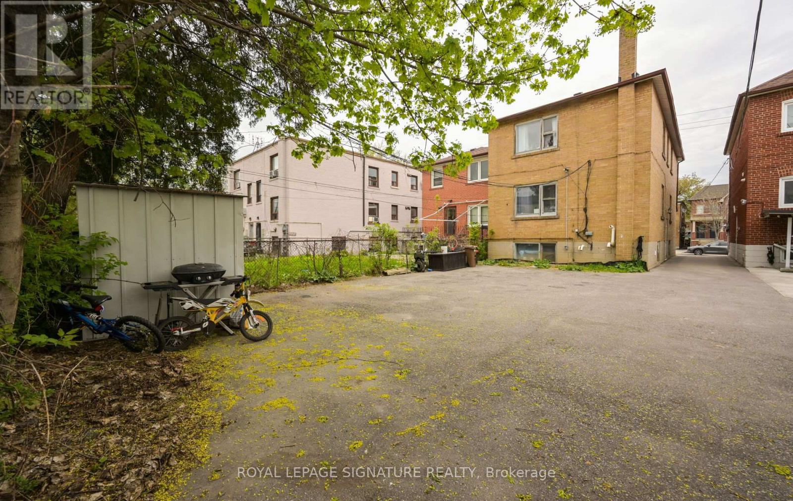 226 Bicknell Avenue, Toronto, Ontario  M6M 4G9 - Photo 25 - W13111472