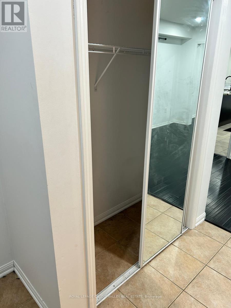 Upper - 29 Robert Parkinson Drive, Brampton, Ontario  L7A 0X6 - Photo 10 - W13111528