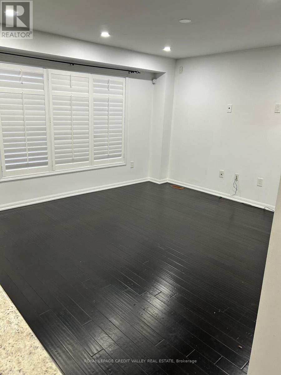 Upper - 29 Robert Parkinson Drive, Brampton, Ontario  L7A 0X6 - Photo 6 - W13111528