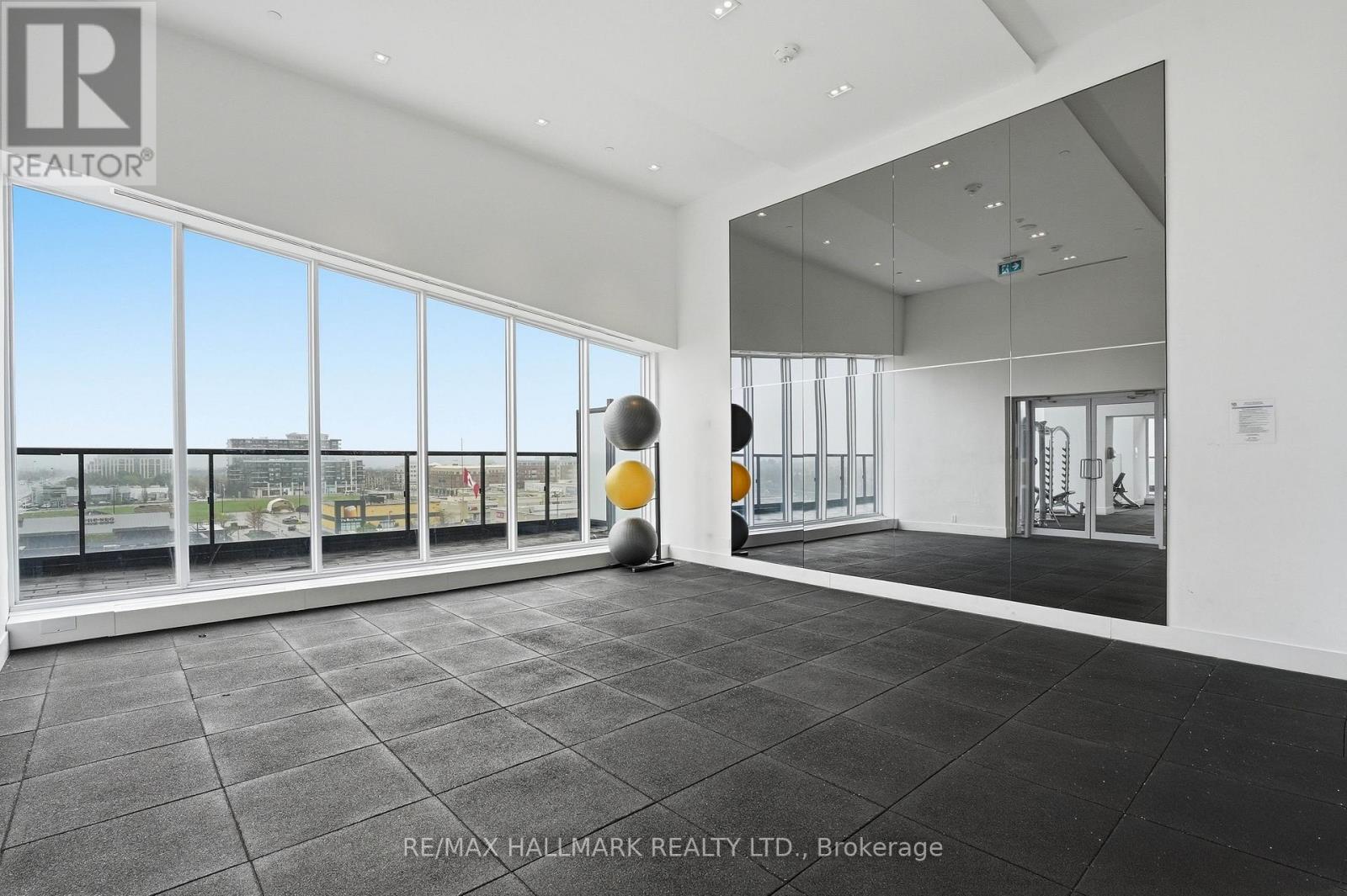 604 - 297 Oak Walk Drive, Oakville, Ontario  L6H 3R6 - Photo 19 - W13111546