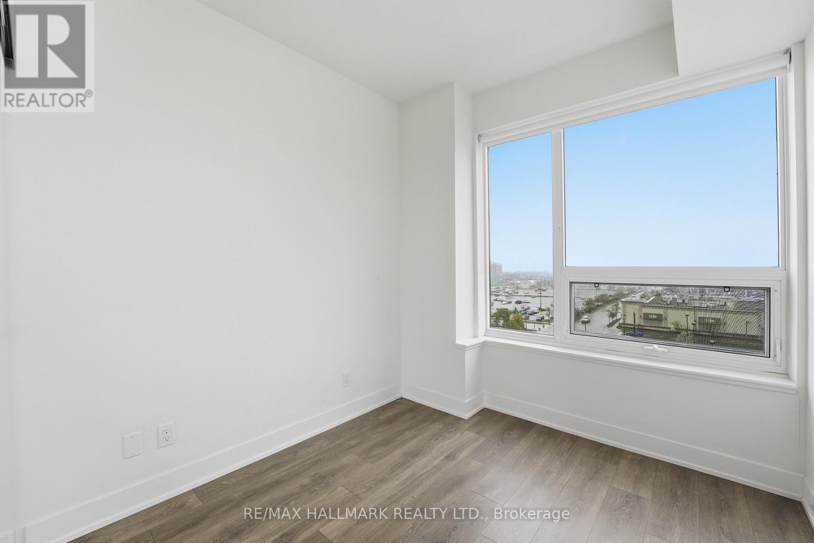 604 - 297 Oak Walk Drive, Oakville, Ontario  L6H 3R6 - Photo 6 - W13111546
