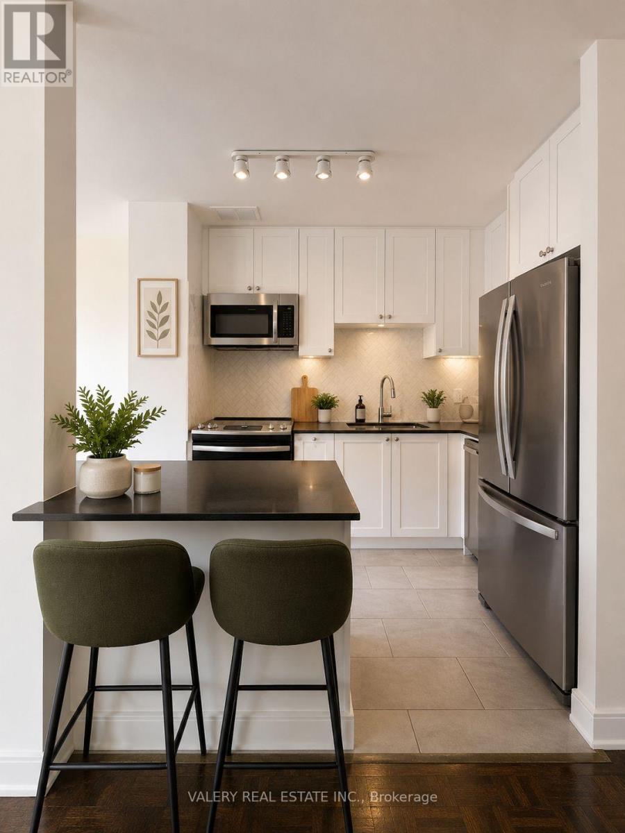323 - 1450 Sheppard Avenue W, Toronto, Ontario  M3M 2X1 - Photo 2 - W13111548