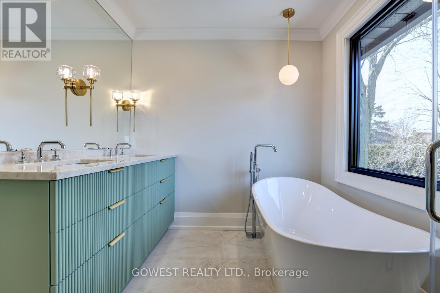 981 Valdese Drive, Mississauga, Ontario  L5C 2Z5 - Photo 26 - W13111556