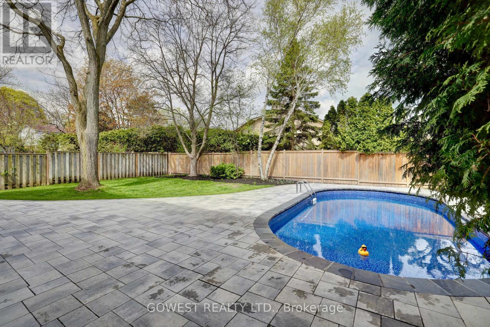 981 Valdese Drive, Mississauga, Ontario  L5C 2Z5 - Photo 49 - W13111556