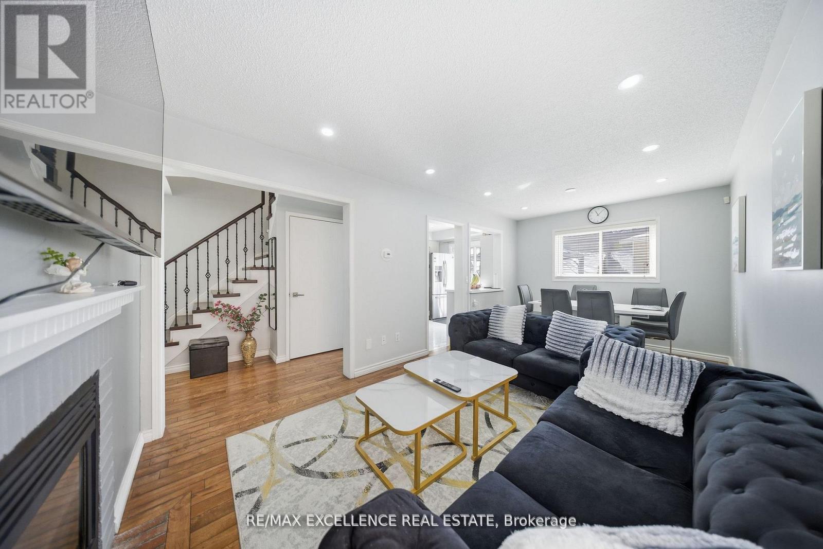 46 Nectarine Crescent, Brampton, Ontario  L6S 5Z1 - Photo 7 - W13111622