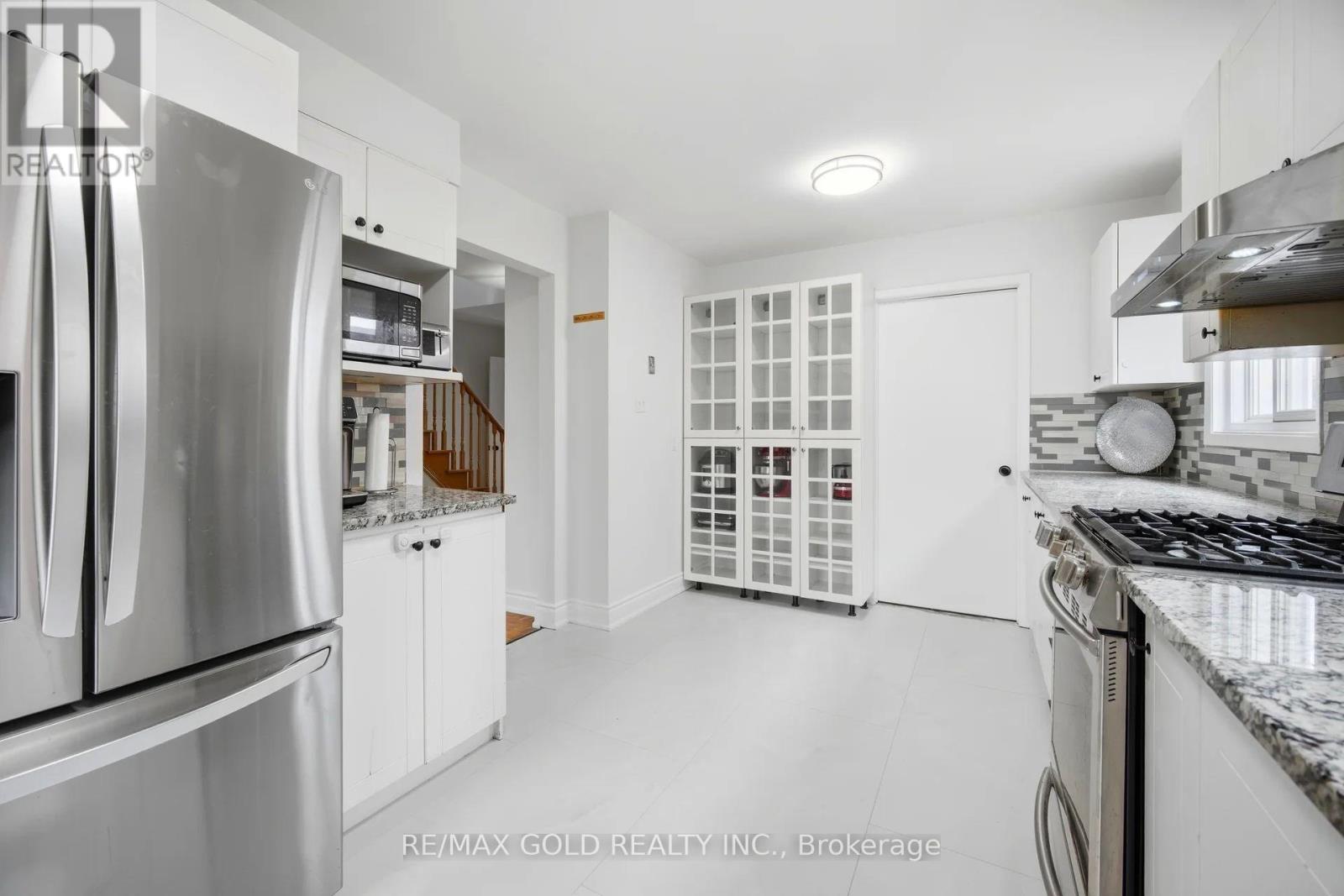 18 Mcgraw Avenue, Brampton, Ontario  L6X 3M4 - Photo 11 - W13111652