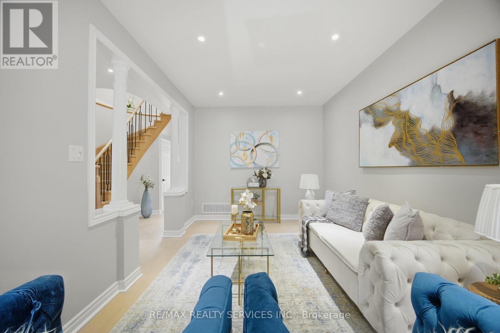 130 Yuile Court, Brampton, Ontario  L6Y 5J5 - Photo 8 - W13111670