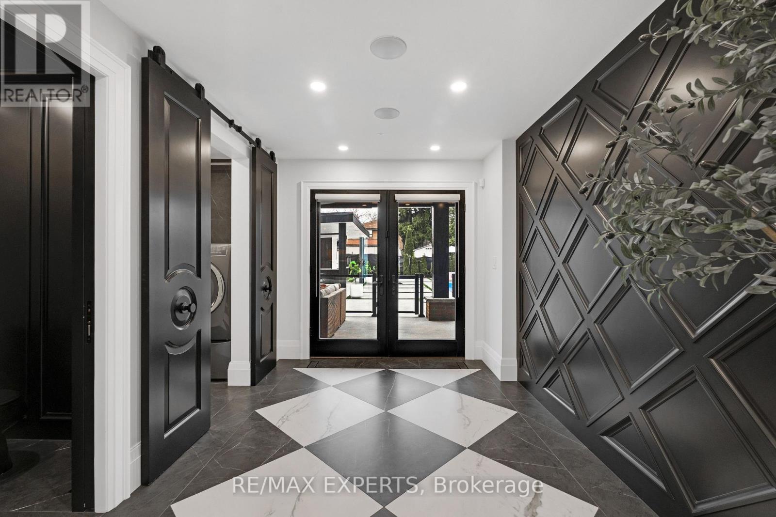 2453 Bonner Road, Mississauga, Ontario  L5J 2E1 - Photo 6 - W13111692