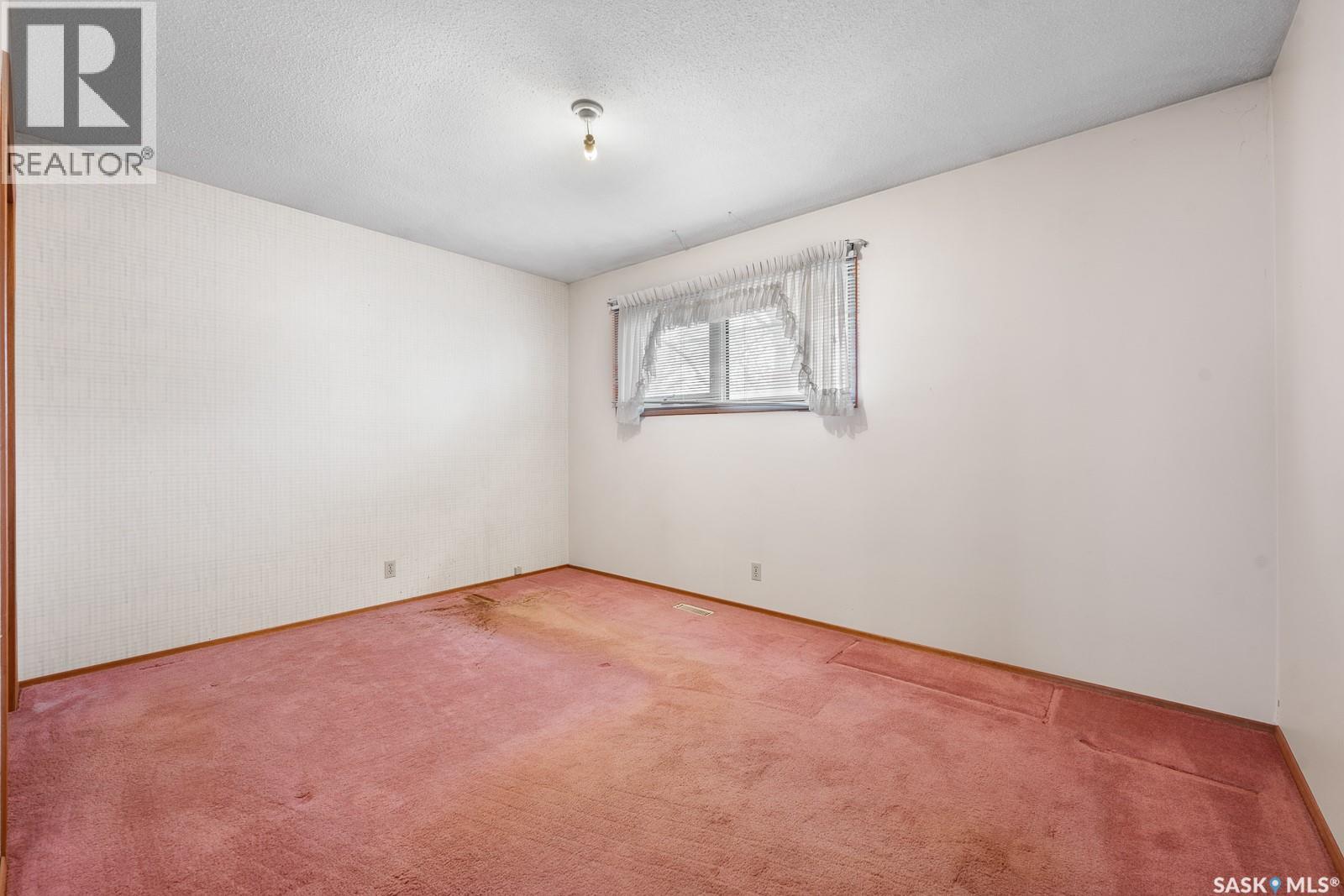 1426 Southam Street, Regina, Saskatchewan  S4T 6T7 - Photo 12 - SK035526