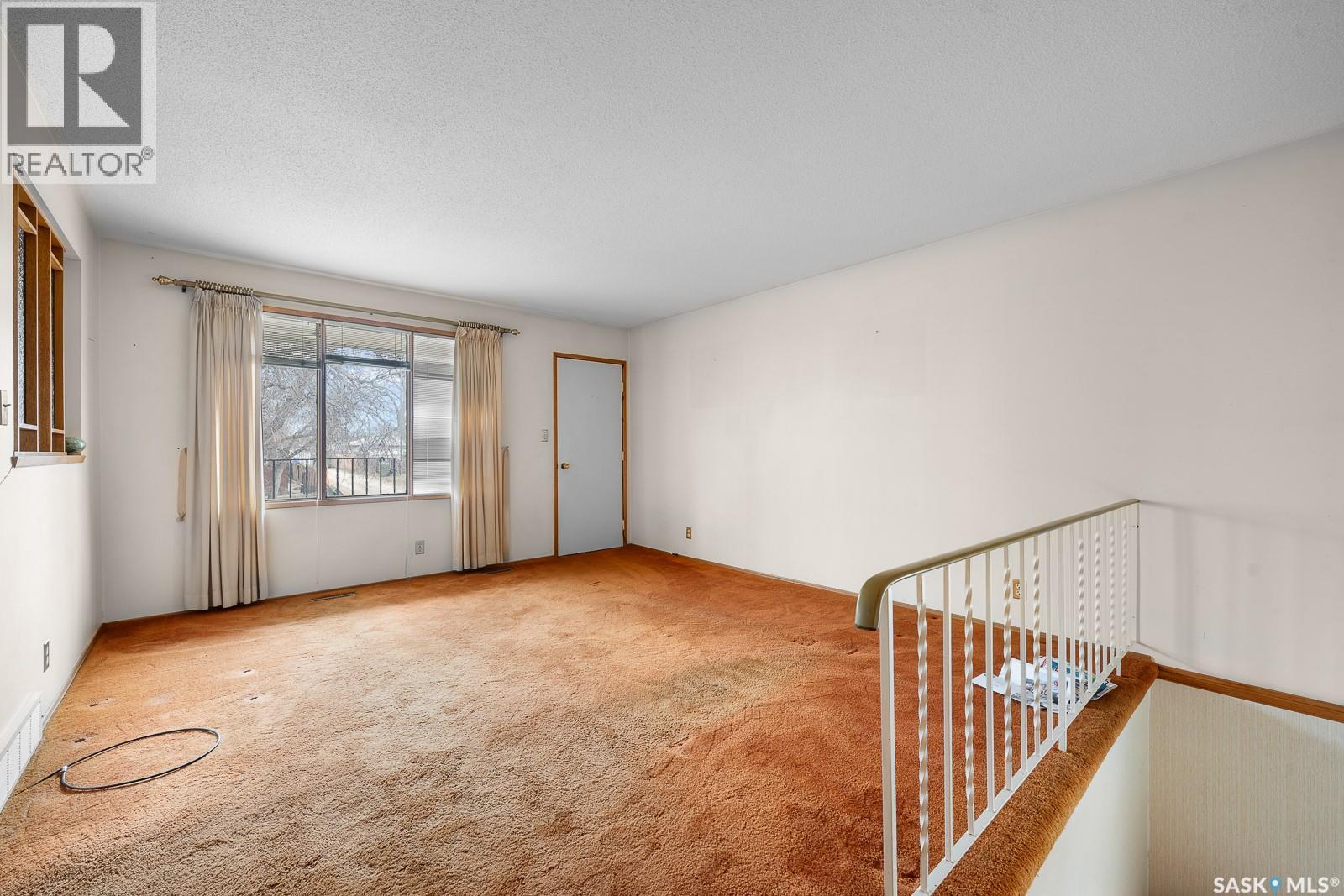 1426 Southam Street, Regina, Saskatchewan  S4T 6T7 - Photo 3 - SK035526