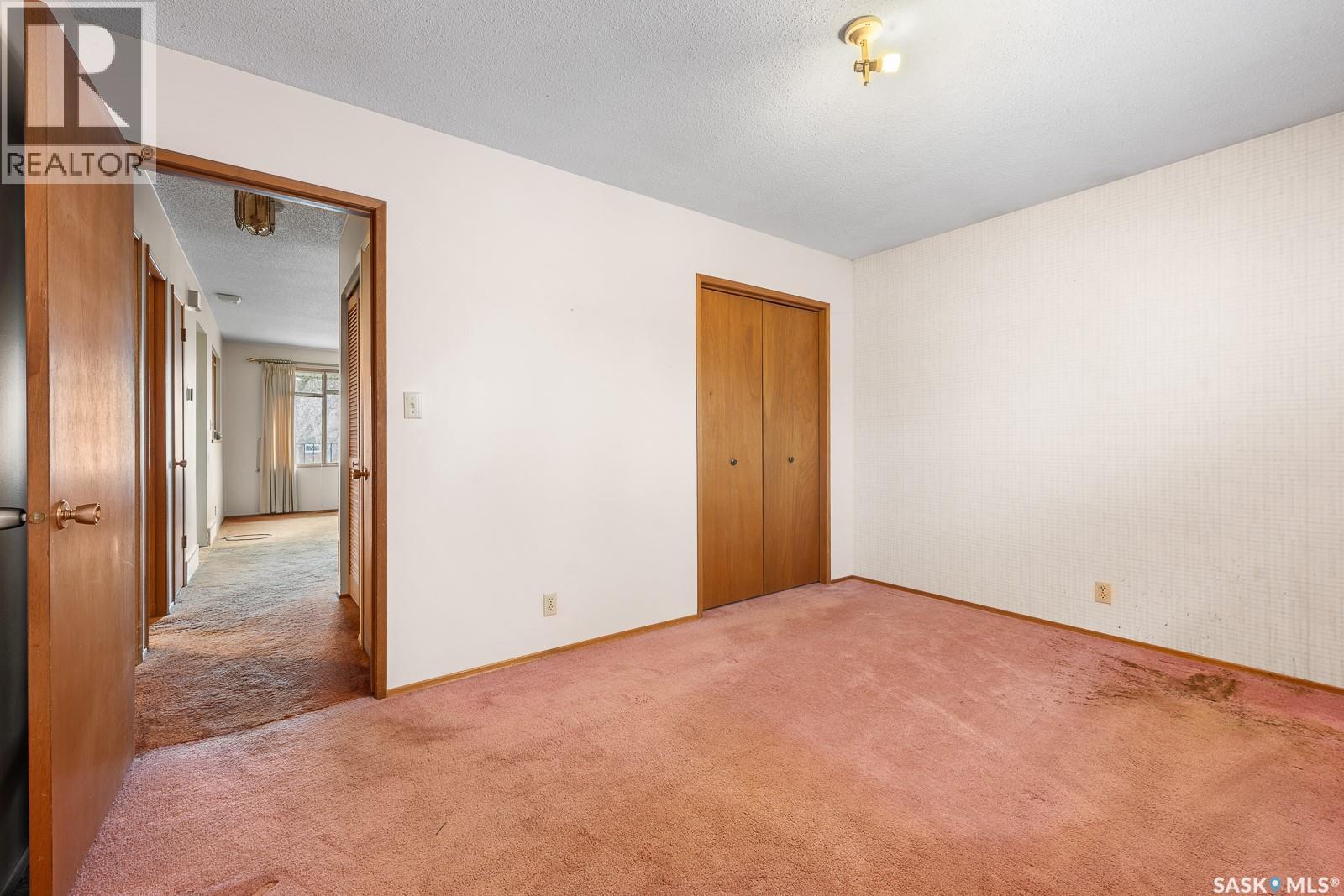 1426 Southam Street, Regina, Saskatchewan  S4T 6T7 - Photo 9 - SK035526