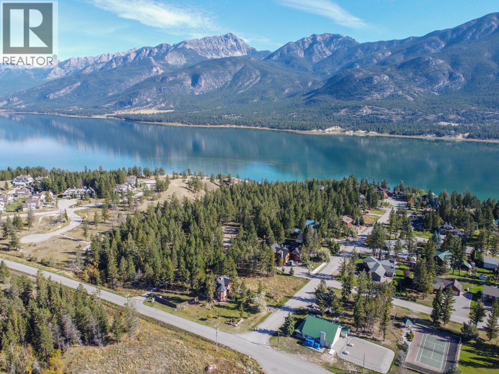 6823 Columbia Ridge Drive, Fairmont Hot Springs, British Columbia  V0B 1L2 - Photo 8 - 10386919